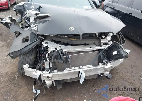 2020 Mercedes-Benz E 350 4Matic z USA, uszkodzony, nr VIN W1KZF8EB1LA827959